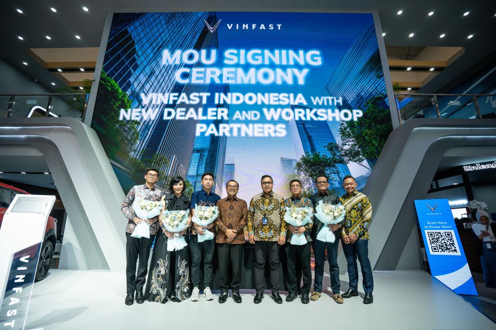 1754035081_VinFast & Mitra Dealers.jpeg
