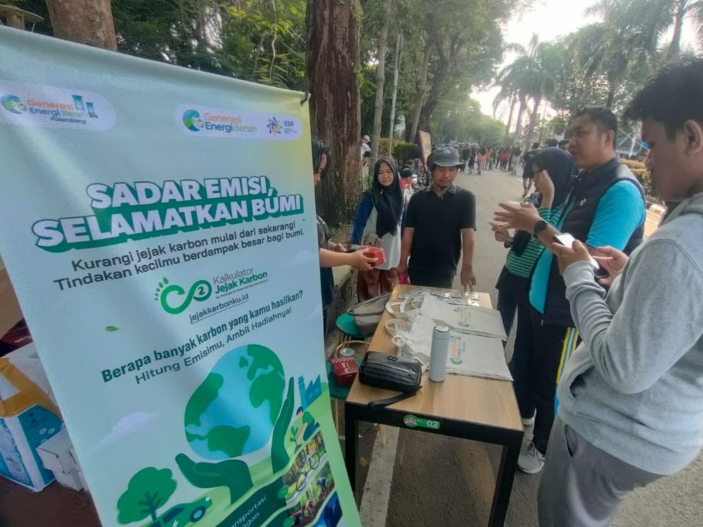 Gen B Ajak Warga Palembang Hitung Jejak Karbon Individu