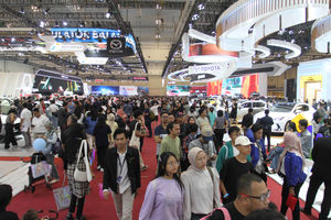 Penutupan GIIAS 2025 - Panji 3.jpg