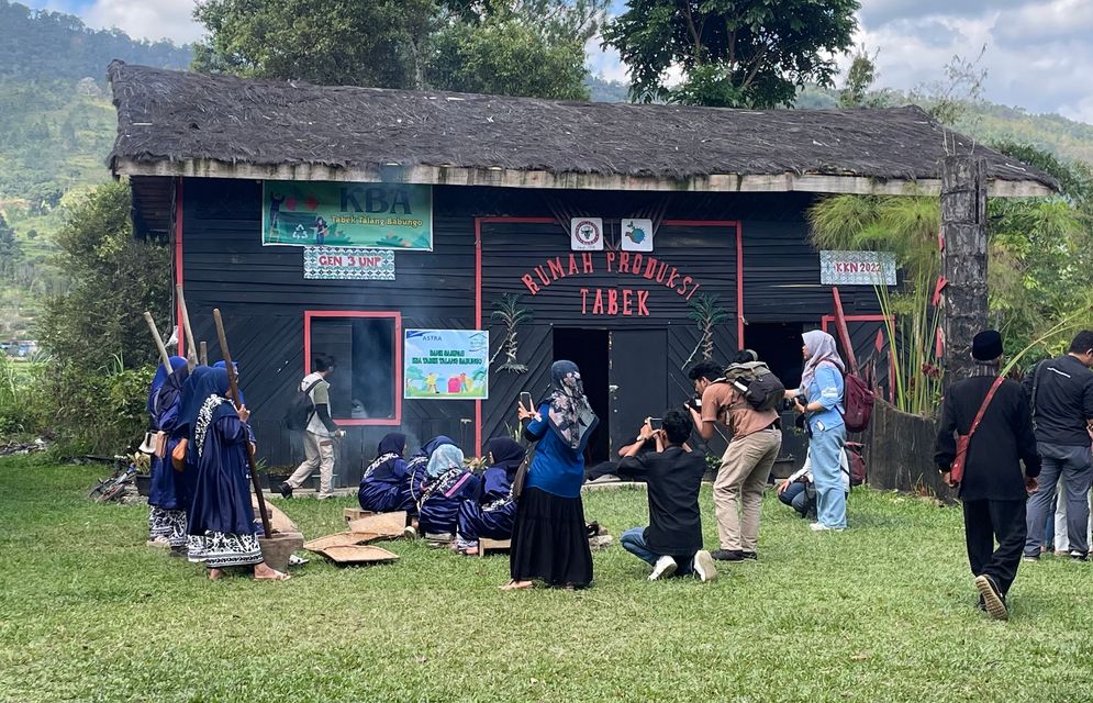Meriah! Astra Ajak 100 Jurnalis ke KBA Tabek Talang Babungo dalam Roadshow Lomba Pewarta dan Foto 2025