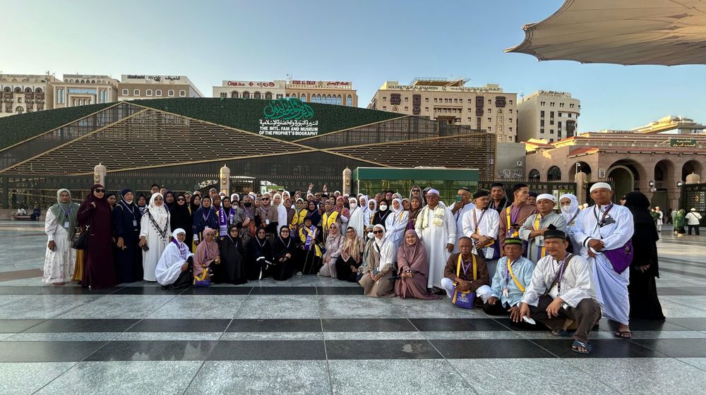 Adira Finance umumkan 40 pemenang tahap kedua UMRAH Untuk Sahabat 2025. Simak kisah pemenang, proses pengundian, hingga cara ikut program HARCILNAS 2025 yang hadiahnya cicilan lunas total.