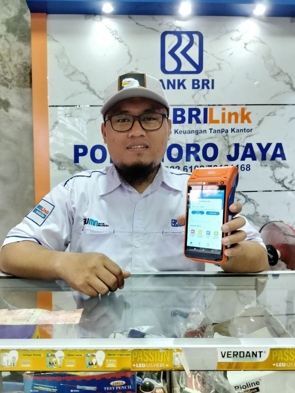 AgenBRILink Permudah Petani di Gowa Akses Layanan Keuangan