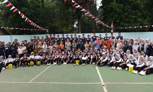 Adira Finance Gandeng LPK Tomoni Salurkan Beasiswa Rp300 Juta untuk 50 Anak Muda.jpg