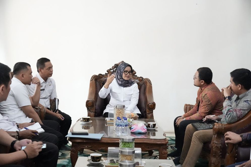 Audiensi PLN UP3 Metro bersama Bupati Lampung Timur Hj. Ela Siti Nuryamah di rumah dinas bupati Lampung Timur, Rabu (6/8/2025).