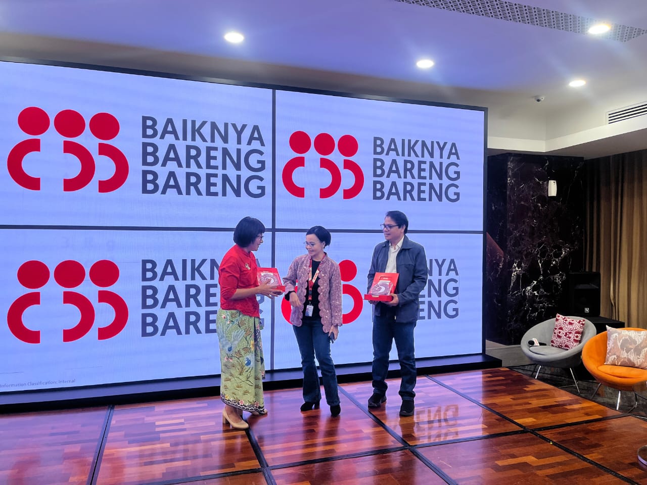 Media Talk bertajuk #BaiknyaBarengBareng yang diselenggarakan OCBC NISP di Jakarta, Rabu, 13 Agustus 2025.