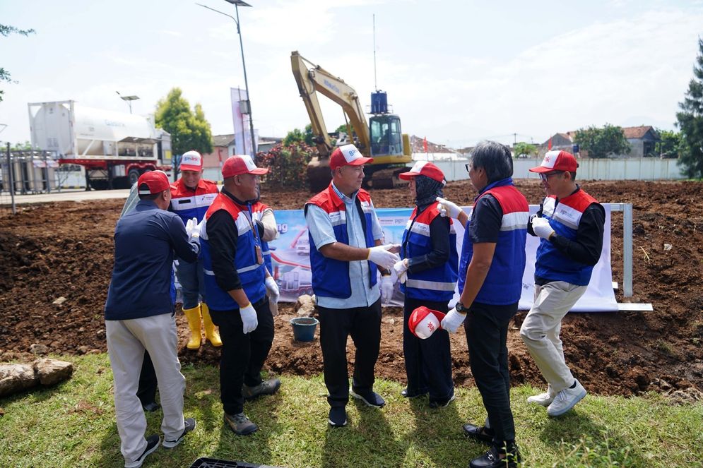 Nusantara Regas Bersinergi dengan PGN dan PGN Gagas Kembangkan LNG HUB Bandung untuk Pasar Horeka