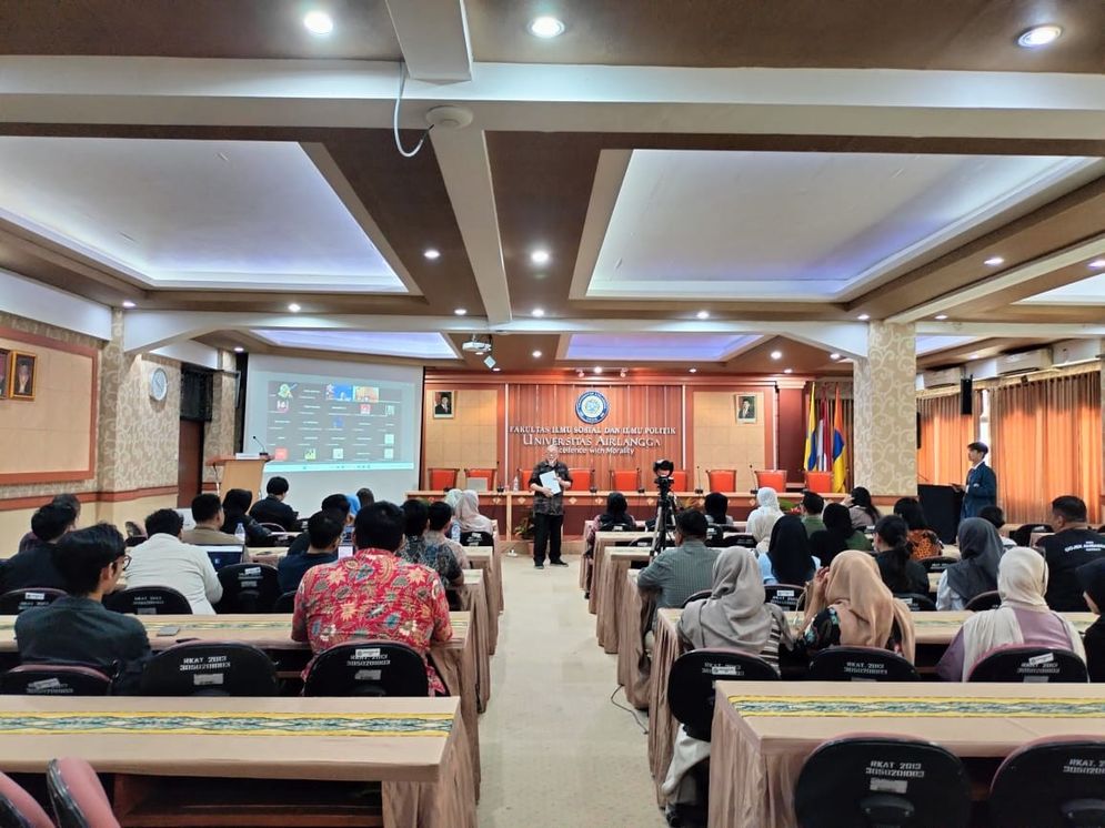 Unair-UNESCO Selenggarakan Bedah Buku Identitas, Inovasi, dan Intergenerasi Soroti Strategi Pelestarian Budaya Takbenda
