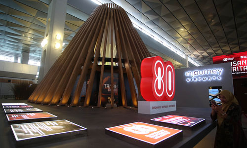 Instalasi Arsitektur Bandara Soetta - Panji 4.jpg