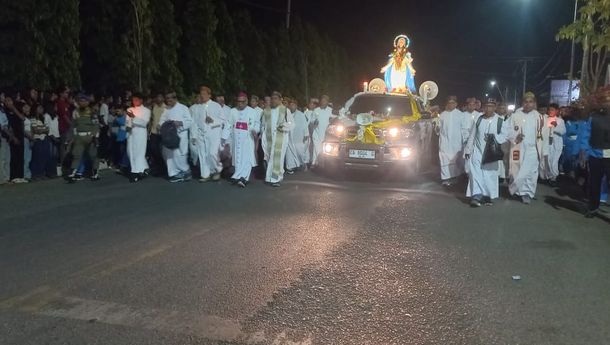 Ribuan Umat Tumpah Ruah dalam Prosesi Akbar Maria Assumpta Nusantara di Festival Golo Koe 2025