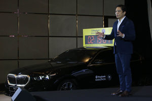 BMW Dukung Maybank Marathon - Panji 1.jpg