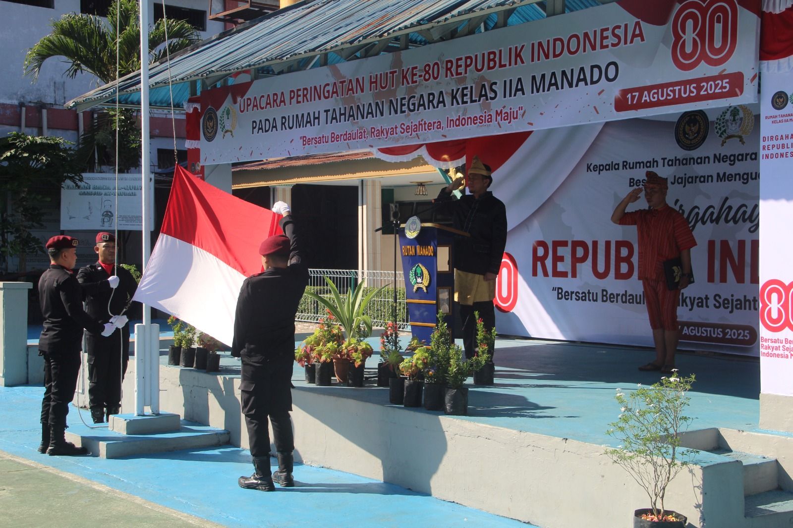 Rutan Kelas IIA Manado menggelar upacara bendera peringatan HUT RI Ke- 80. (Foto:Istimewa)