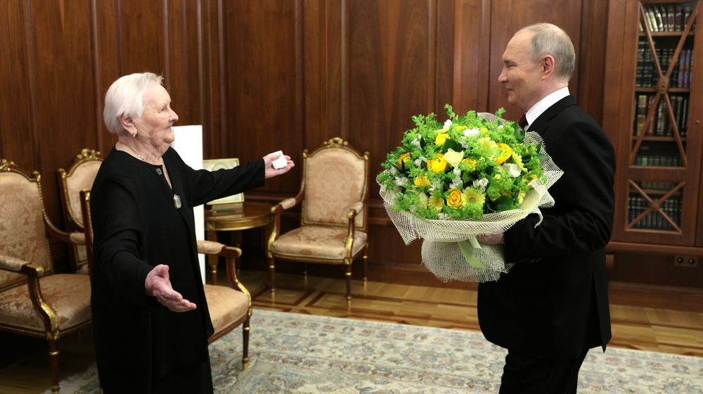 howuEVnf8afNHDsmUZzfr3izRSkRZwCI (1).jpg