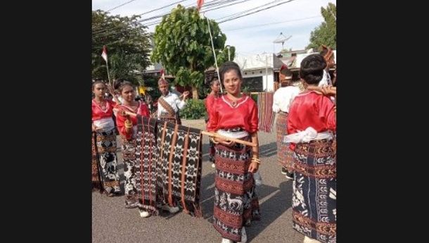 3.665 Peserta Tumpah Ruah di Karnaval Maumere: Meriah, Kreatif, tapi Menyisakan Sampah