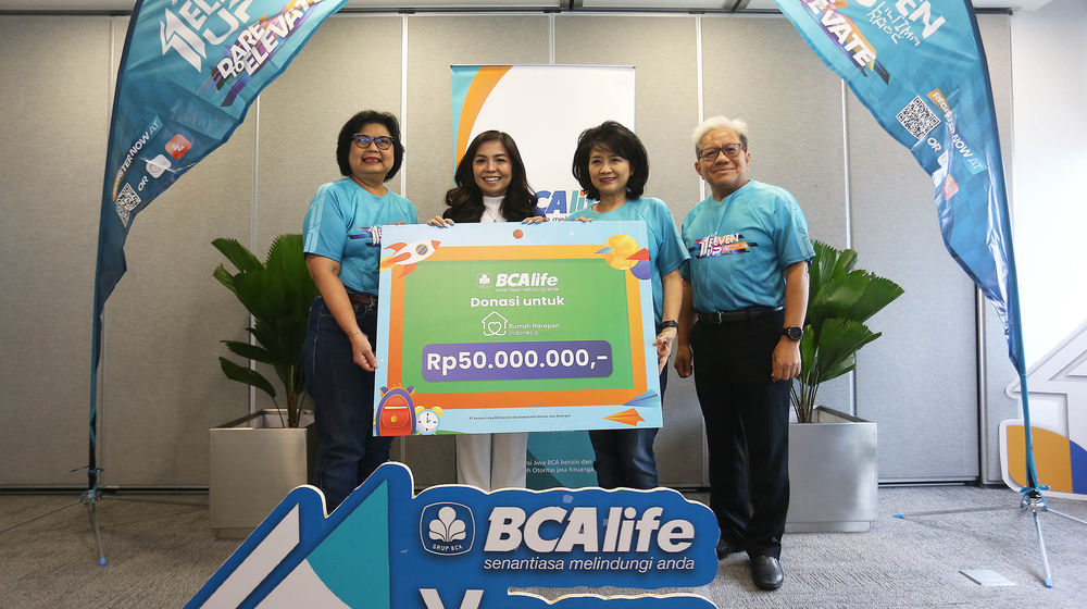 Penyerahan Donasi BCA Life - Panji 1.jpg
