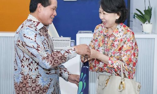 Rayakan Hari Pelanggan Nasional, Direksi BRI Turun Langsung Menyapa Nasabah
