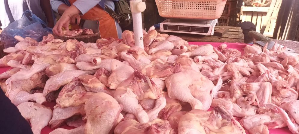 Update Harga Bahan Pangan: Ayam Potong Rp34.000/Kg