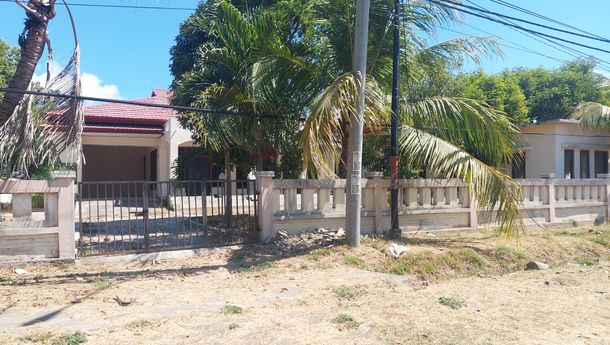 Tiga Rumah Dinas DPRD Sikka Belum Ditempati, Publik Soroti Fasilitas Dewan di Tengah Gelombang Demo