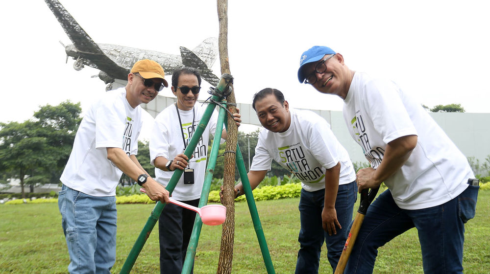 Tanam Pohon HUT In Journey - Panji 1.jpg