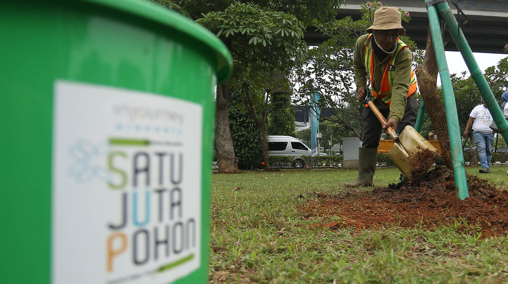 Tanam Pohon HUT In Journey - Panji 4.jpg