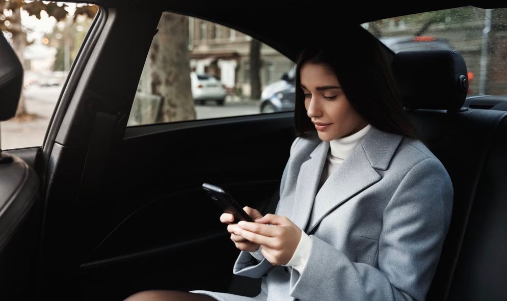 Sering Mabuk Perjalanan Saat di Mobil? Coba Fitur Terbaru dari Apple Ini