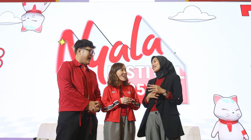 OCBC Nyala Festival  - Panji 1.jpg