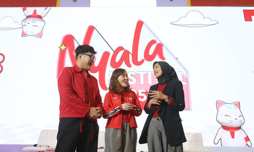 OCBC Nyala Festival  - Panji 1.jpg