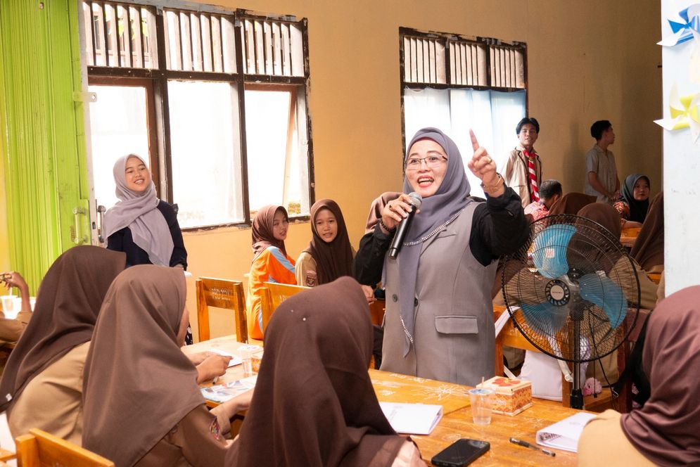 Balai Bahasa Lampung Gelar Pelatihan Membaca Kritis dan Analitis bagi Siswa SMASMK di Pesawaran.jpeg