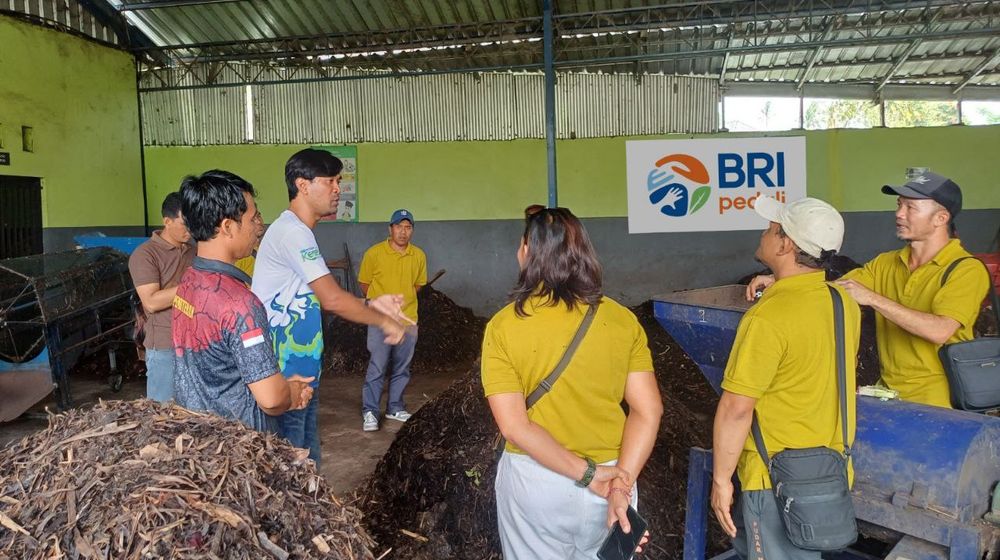 BRI Peduli Latih Warga Bali Diversifikasi Produk Pupuk Kompos