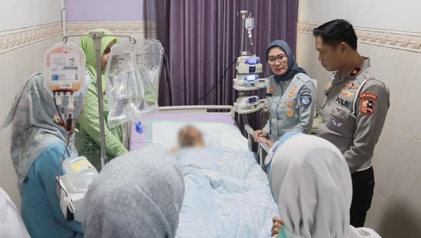 Jasa Raharja Serahkan Santunan bagi Keluarga Korban Kecelakaan Bus Probolinggo