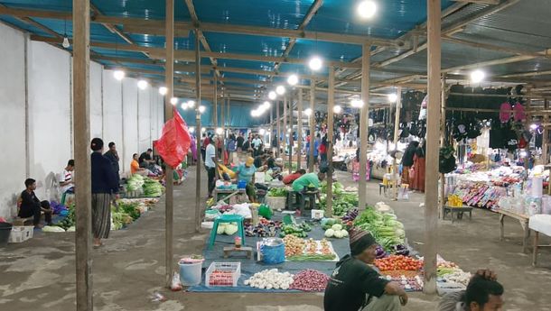 SK Bupati Sikka Tahun 2023  Bikin Nasib Pasar Pasar Wuring  'Ibarat Telur di Ujung Tanduk,'  Warga Minta Pemda Tinjau Ulang Kebijakannya