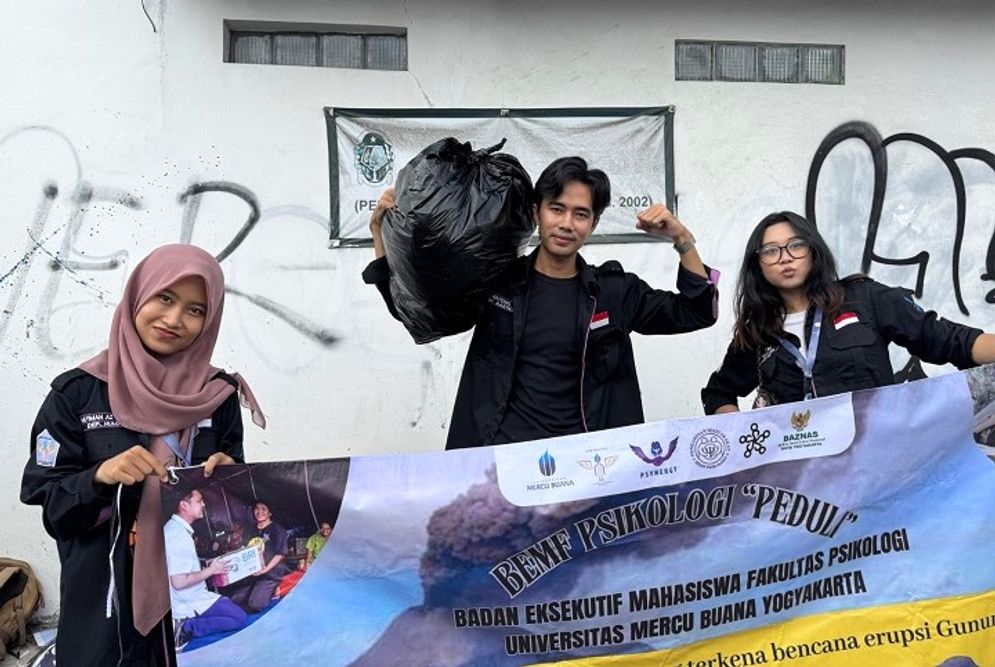19092025-UMBY bantuan lewotobi.jpg