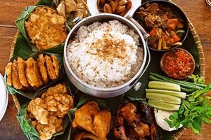 Nasi Bekepor hidangan khas Kutai, Kalimantan Timur.