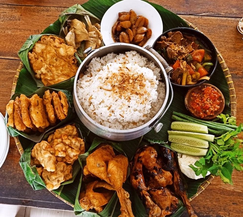 5 Rekomendasi Kuliner Khas Kalimantan Timur yang Wajib Dicoba Saat Liburan 