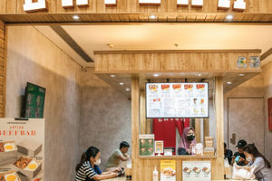 Kedai Eatlah di Plaza Indonesia.