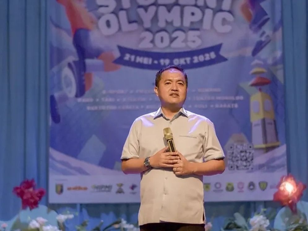 Kepala Disdikbud Lampung, Thomas Amirico