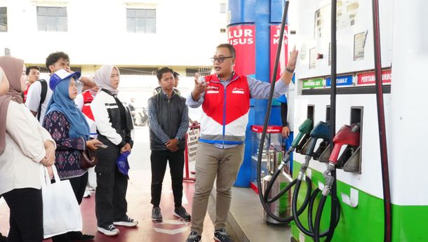 Pertamina Patra Niaga Sumbagsel Buka Transparansi Prosedur Kualitas BBM Lewat Program Edukasi Pantau SPBU