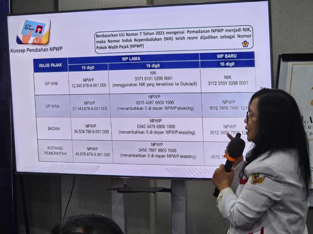 Konsultan pajak, Henny E. Dondocambey perkembangan sistem perpajakan di Indonesia.  