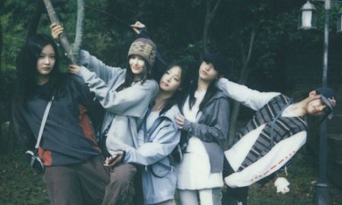 Girl group NewJeans.