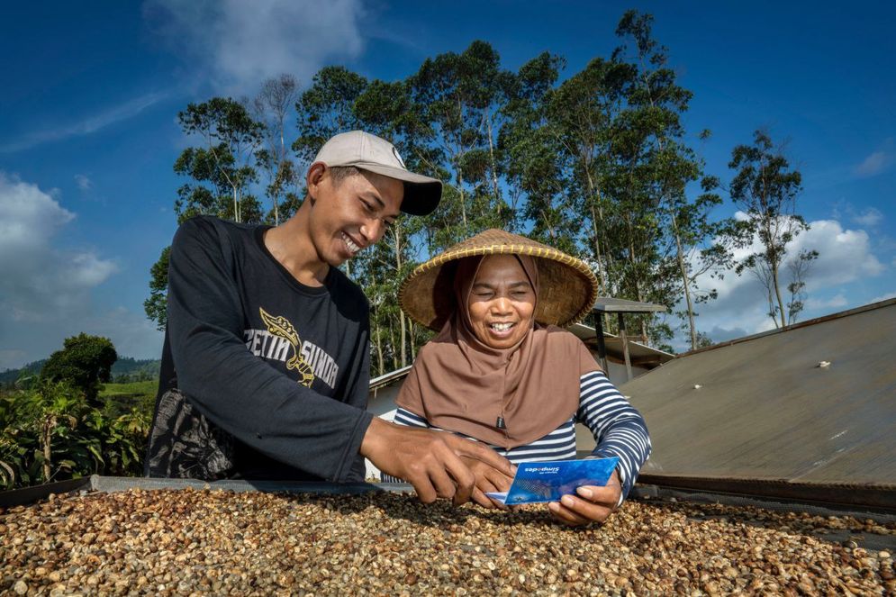 UMKM Makin Tangguh, BRI Raih Apresiasi dari Katadata ESG Index Awards 2025
