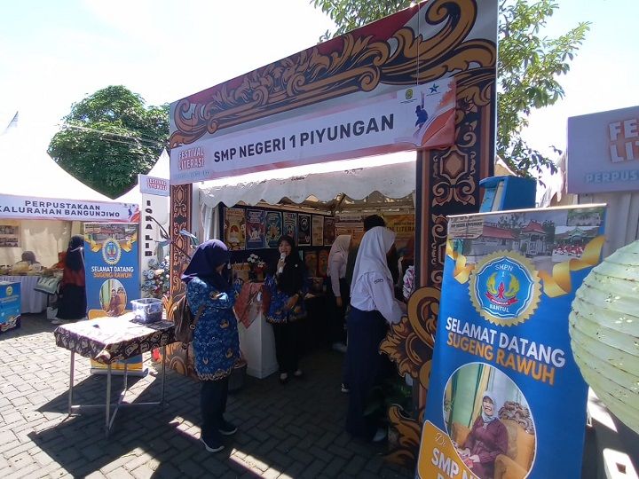 Pelatihan Penulisan Dorong Minat Baca Siswa dan Guru SMPN 1 Piyungan Bantul