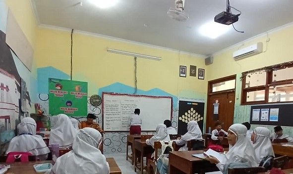 Tim PKM-RSH UNY Perluas Penguatan Pembelajaran Muatan Lokal 