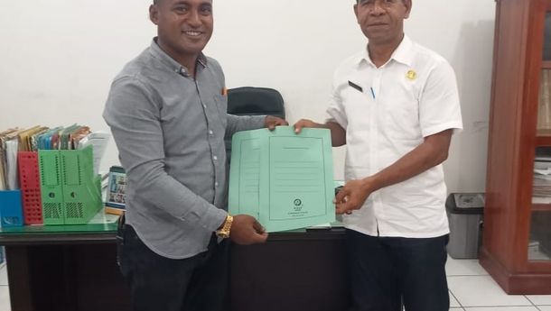 Warga Sikka Somasi DPRD Soal Rangkap Jabatan di Askab PSSI