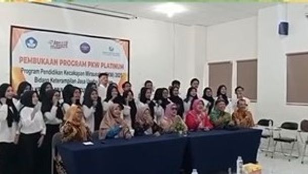 LKP Budi Mulia Dua Buka Program PKW Platinum 2025, Cetak Wirausahawan Muda di Bidang Kuliner