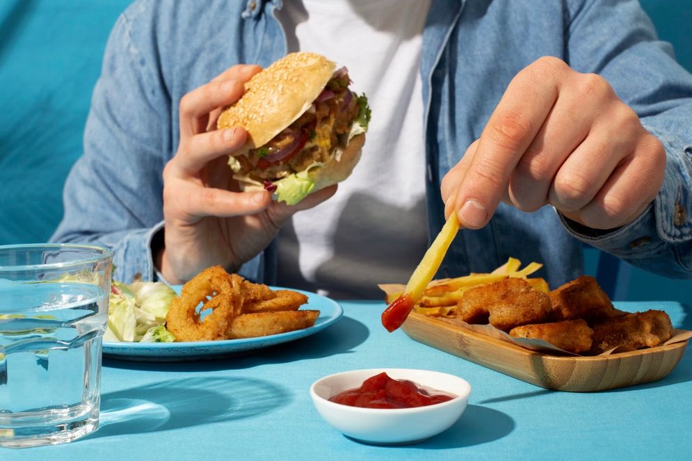 6 Makanan dan Minuman Ini Bikin Cepat Stres, Jangan Rutin Dikonsumsi!