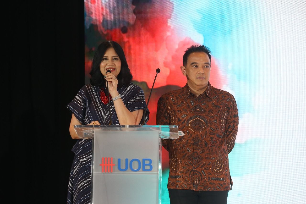 ‘Kuasa dalam Setara’ Karya Eddy Susanto Menangkan 15th UOB Painting of the Year (Indonesia)