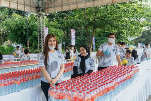 Air Minum ES.ER.CE Dukung Solo Run Fest 2025 sebagai Official Mineral Water