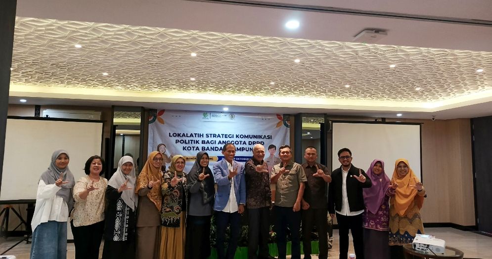 Yayasan Satunama menggelar Lokalatih Strategi Komunikasi Politik bagi anggota DPRD Kota Bandar Lampung.