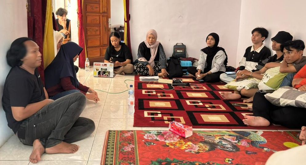 Suasana diskusi Yayasan Anak Padi dengan Mahasiswa Jurnalistik UIN  Palembang