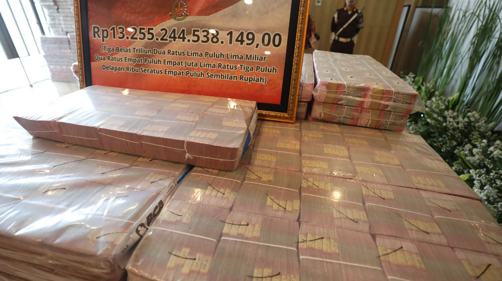 Kejagung Uang Korupsi CPO - Panji 4.jpg