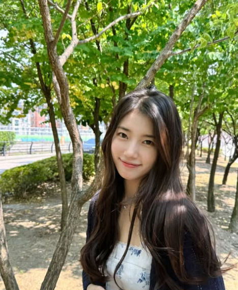 Aktris Korea Selatan, Bae Suzy.